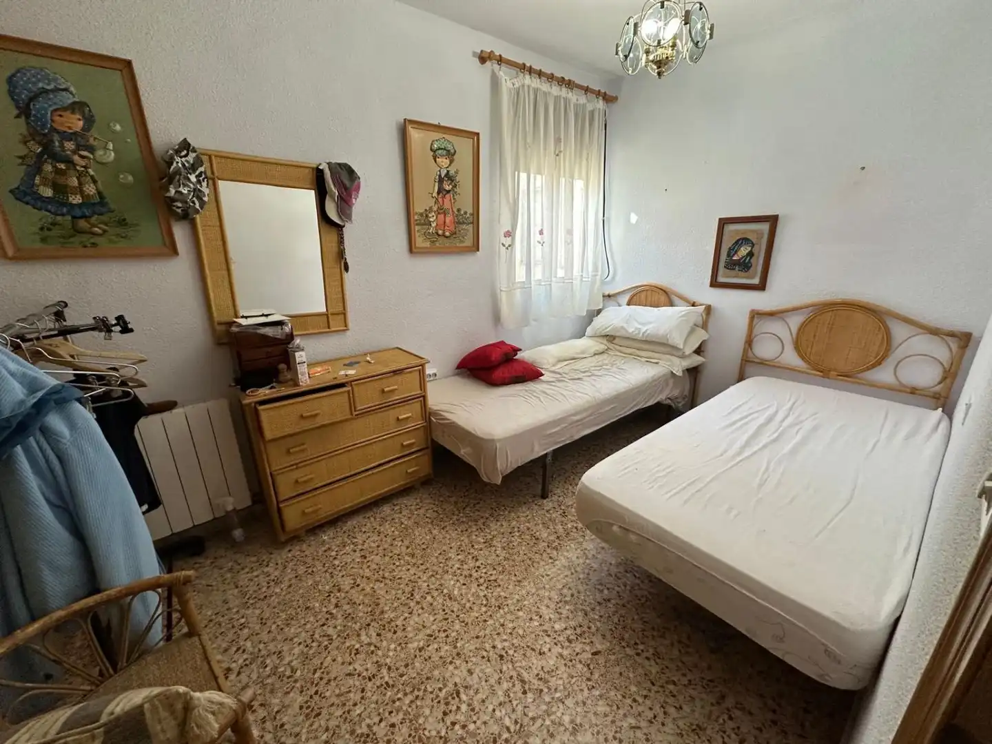 Schlafzimmer von Einfamilien-Reihenhaus zum Verkauf in Benicasim / Benicàssim mit Klimaanlage, Heizung und Terrasse