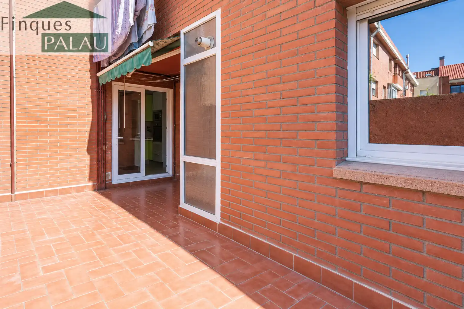 Exterior view of Flat for rent in Sant Just Desvern  with Air Conditioner and Heating