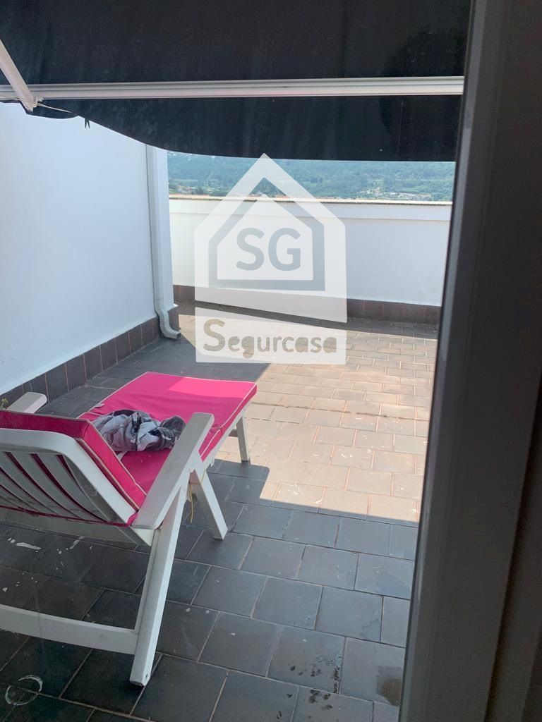 Terrassa de Àtic en venda en Ourense Capital  amb Calefacció, Terrassa i Moblat