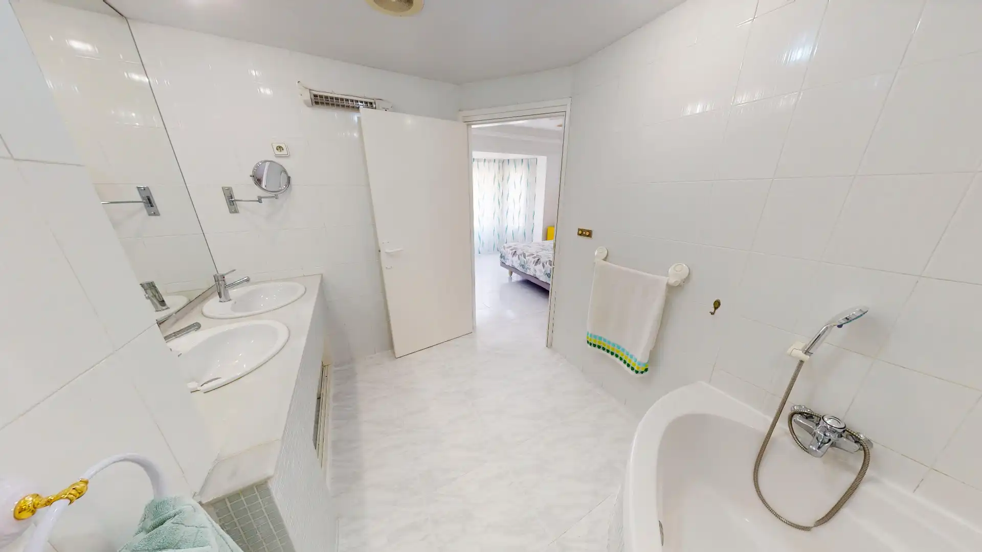 Baño de Dúplex en venta en Elche / Elx con Aire acondicionado