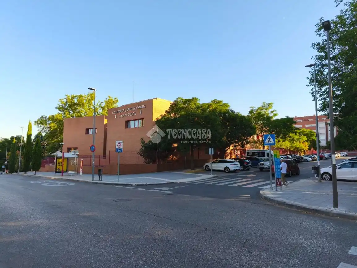 Vista exterior de Pis en venda en Azuqueca de Henares amb Aire condicionat, Calefacció i Balcó