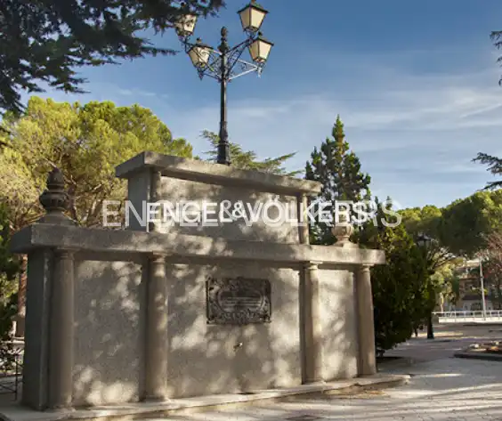 Estudi de lloguer en Villaviciosa de Odón amb Calefacció, Jardí privat i Parquet