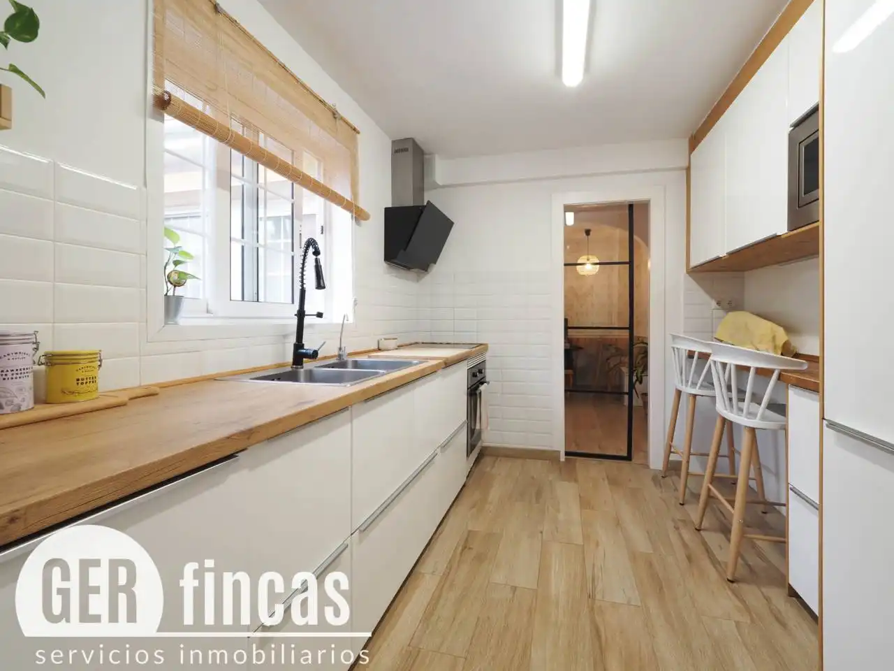 Flat with balcony for sale in Calle Travessera, imagen 15