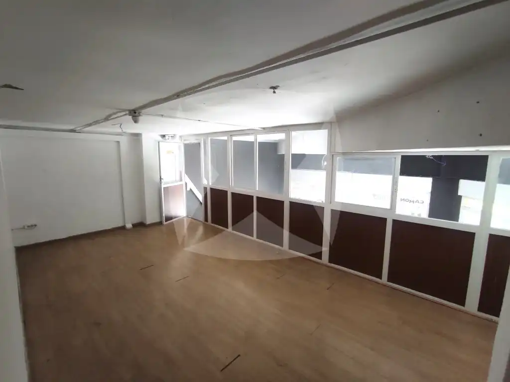 Geschaftsraum zur Miete in Avenida de Elvas, Avenida Elvas