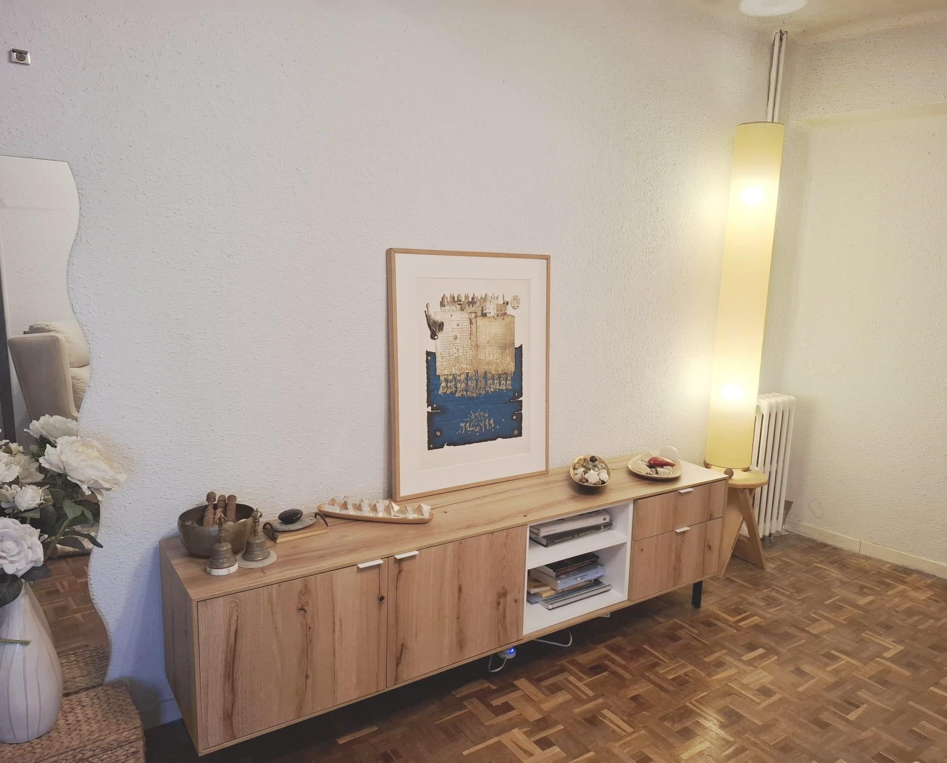 Sala de estar de Piso en venta en  Madrid Capital con Calefacción, Parquet y Terraza