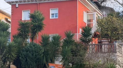 Foto 2 de Casa o chalet en venta en Calle Pintor Varela, 28, Inmobiliaria - Barreda, Torrelavega