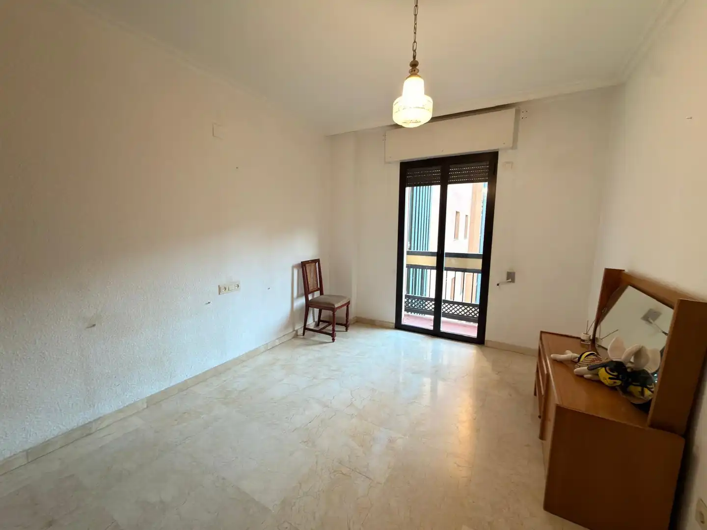 Habitación de Piso en venta en Huelva con Amueblado, Horno y Lavadora