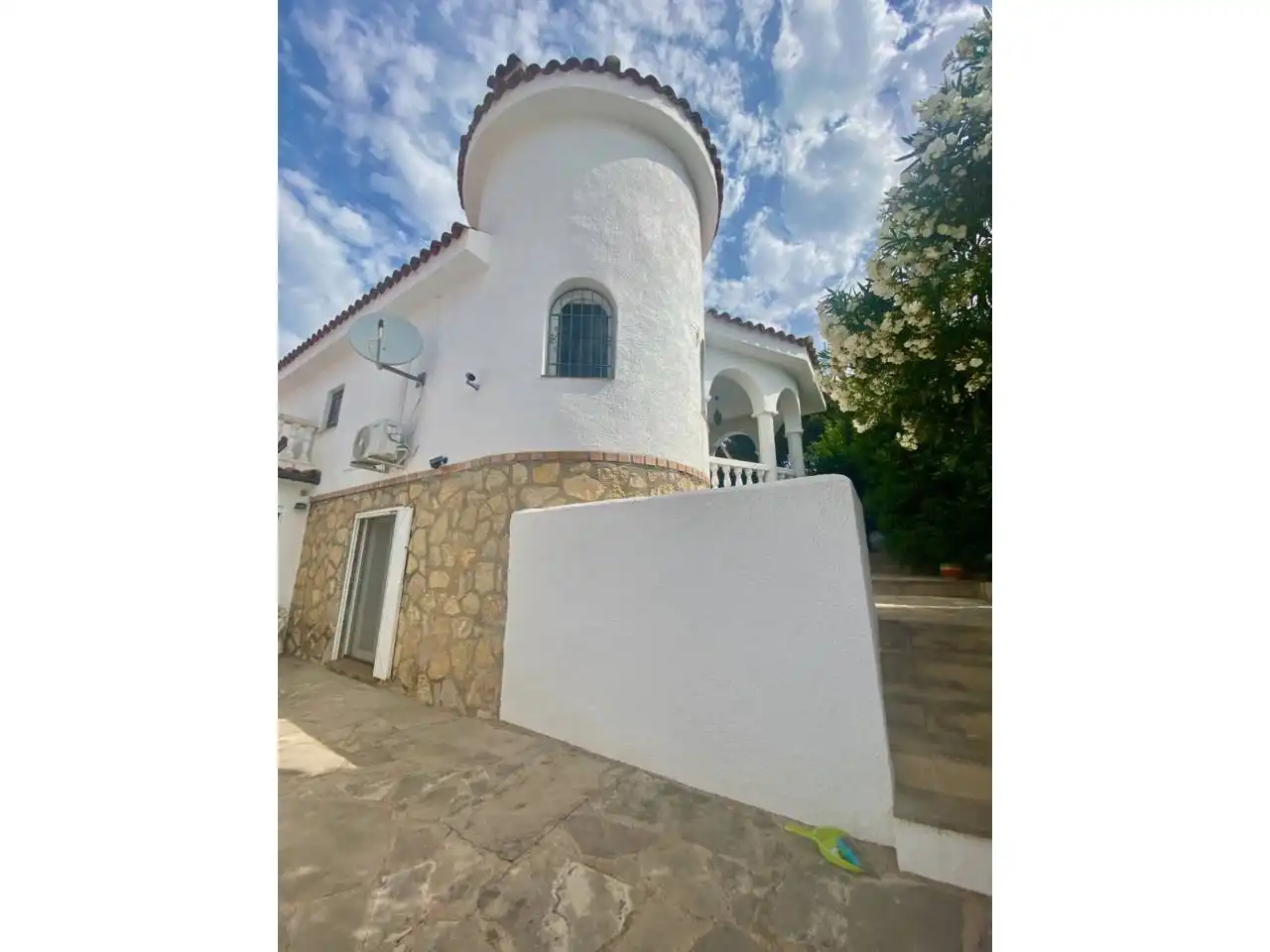 Exterior view of Houses for sale in Mont-roig del Camp  with Air Conditioner, Private garden and Furnished