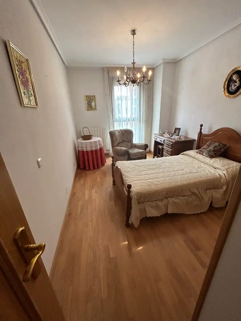 Schlafzimmer von Wohnung zum Verkauf in Burgos mit Heizung, Terrasse und Abstellraum
