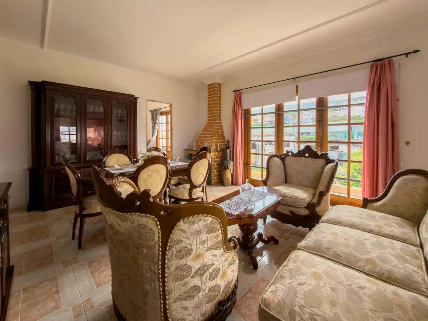 Living room of Houses for sale in Icod de los Vinos  with Private garden, Terrace and Balcony