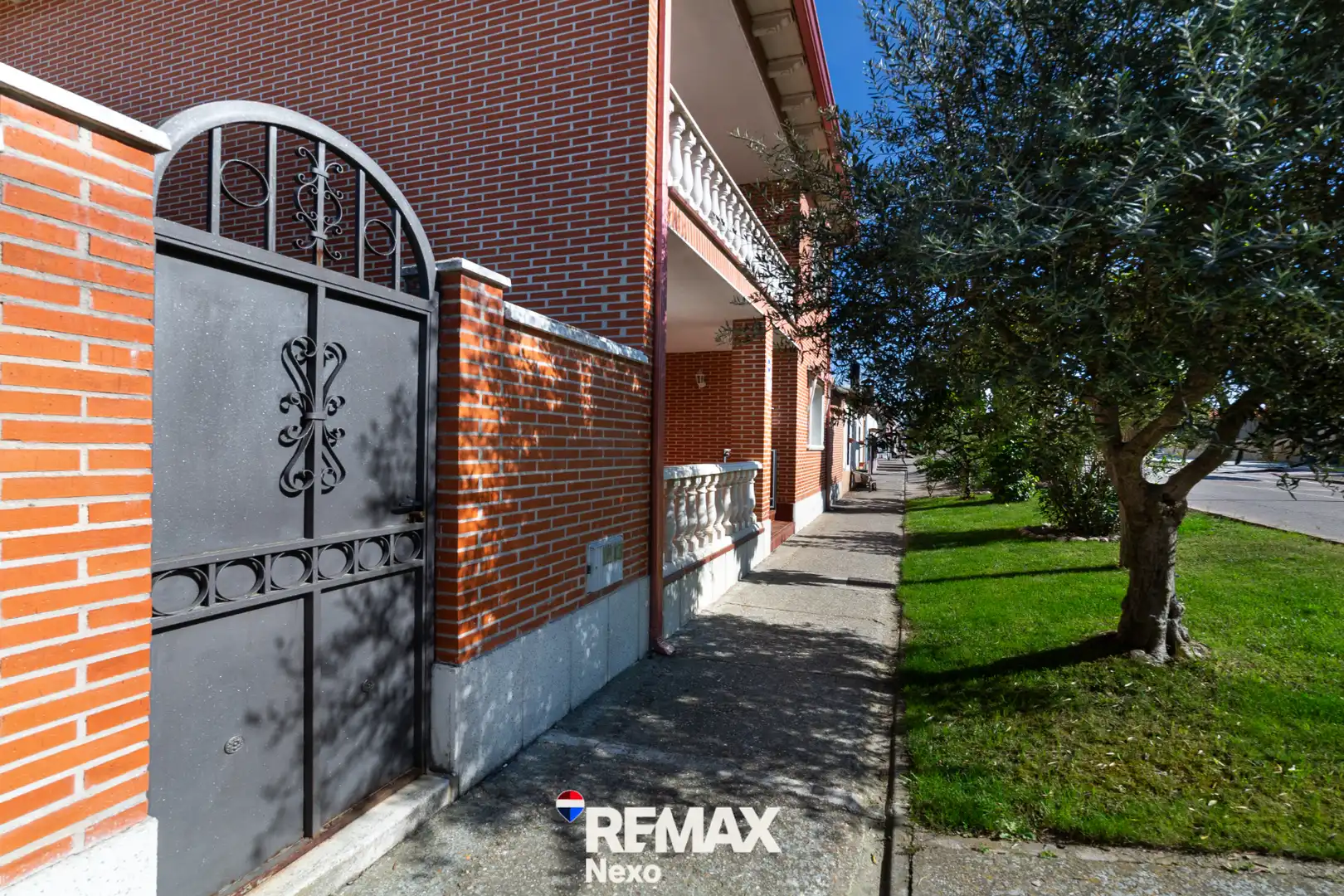Vista exterior de Casa o chalet en venta en Valdestillas con Aire acondicionado, Calefacción y Jardín privado