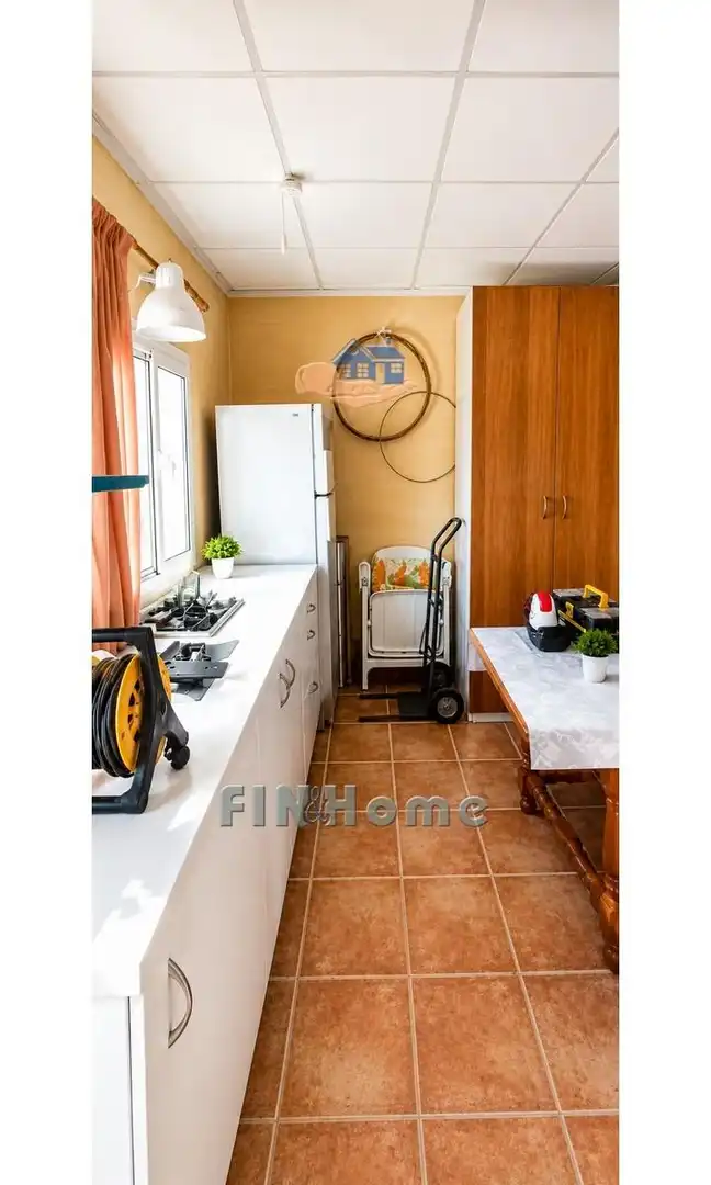 Cocina de Casa o chalet en venta en Gerena con Aire acondicionado, Jardín privado y Trastero