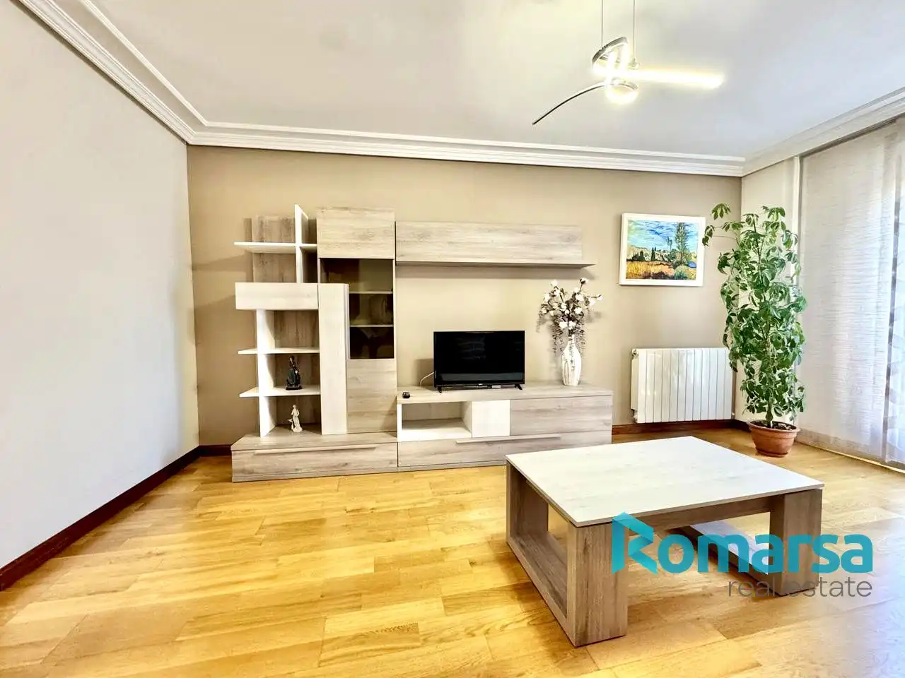 Living room of Flat for sale in Ávila  with Heating, Terrace and Furnished