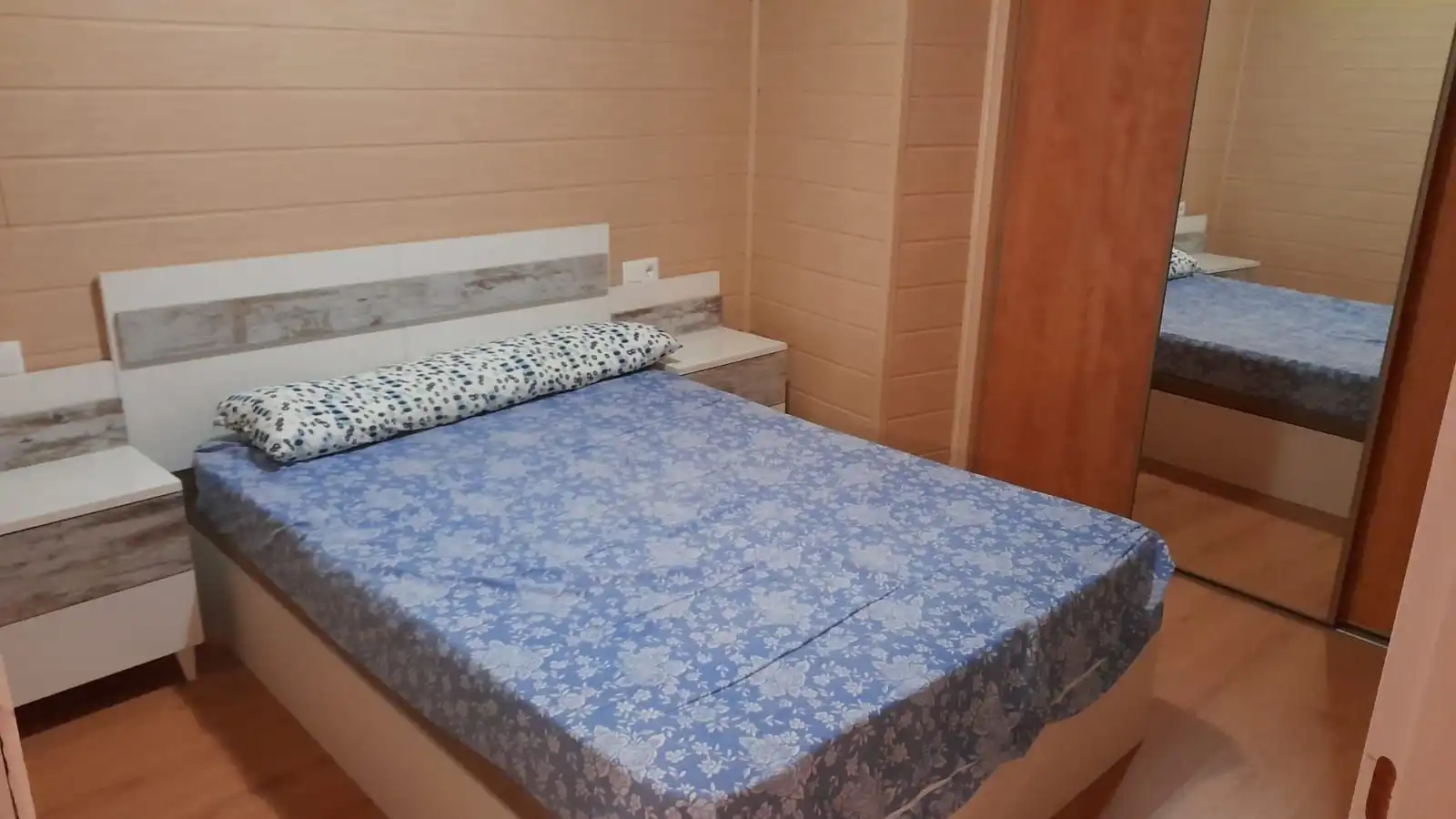 Dormitori de Pis de lloguer en Villarrobledo amb Aire condicionat, Calefacció i Parquet