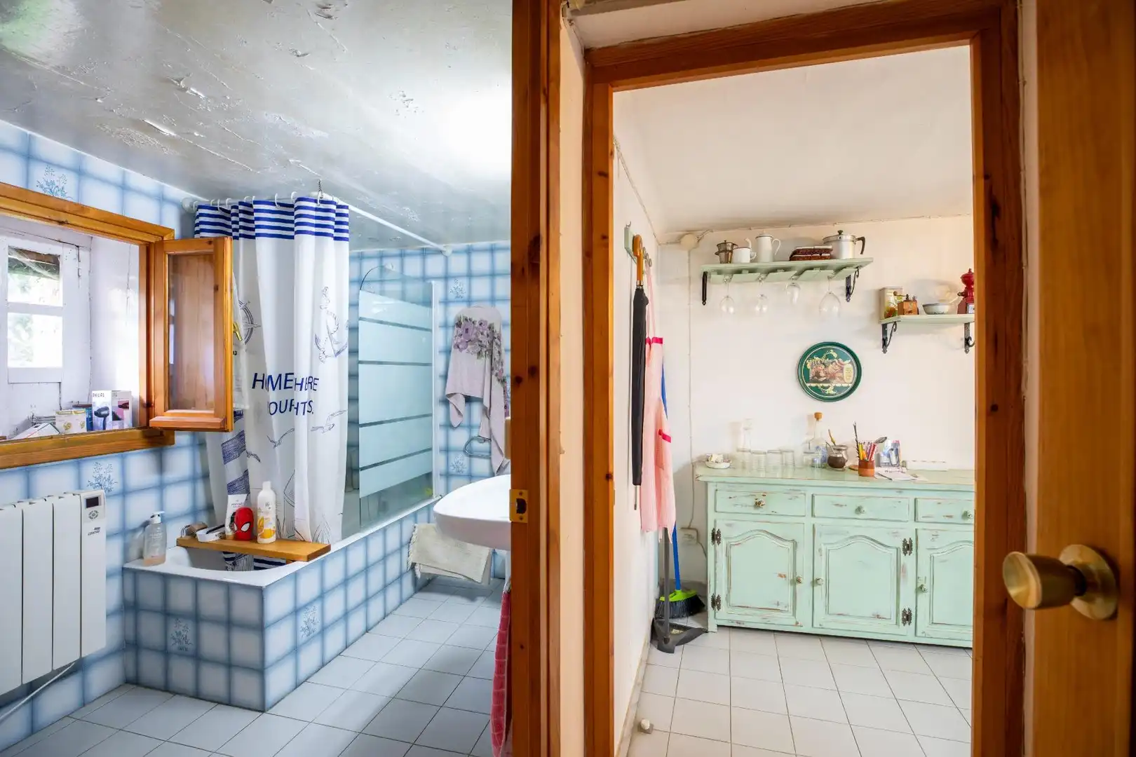 Baño de Finca rústica en venta en Biescas con Calefacción y Jardín privado