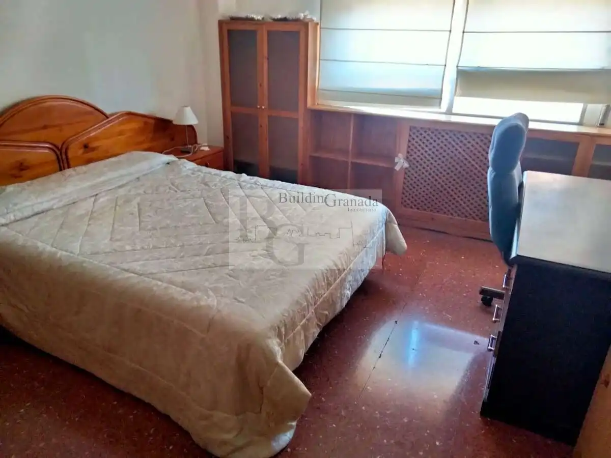 Schlafzimmer von Wohnung zur Miete in Granada mit Heizung, Terrasse und Möbliert