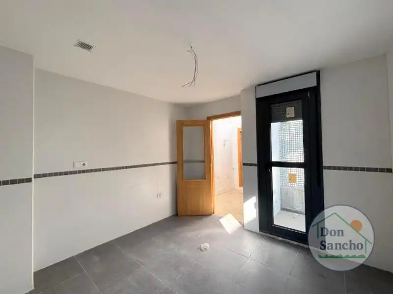 Casa adosada en venta en Arroyo de la Encomienda con Calefacción, Terraza y Trastero