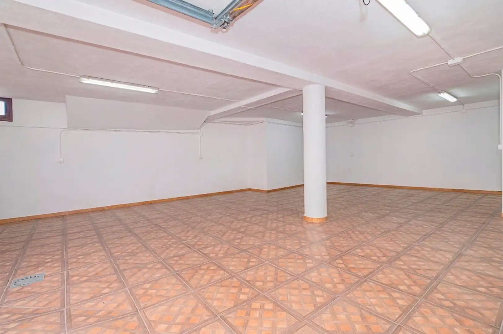 Inmuebles singulares con ascensor en venta en Calle Almenillas 2, imagen 27