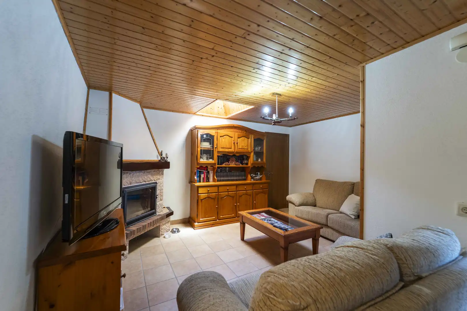 Sala de estar de Finca rústica en venta en San Tirso de Abres con Amueblado