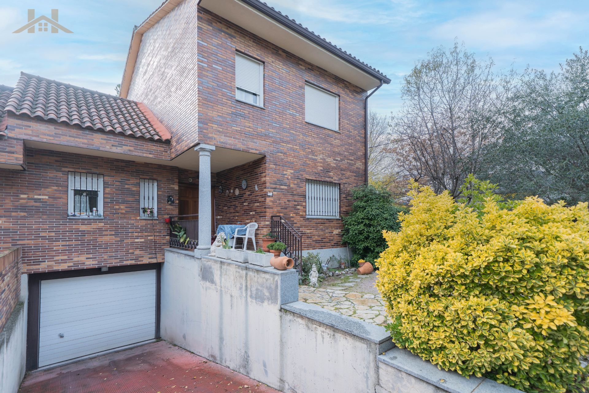 Exterior view of House or chalet for sale in Torrelodones  with Heating, Private garden and Parquet flooring