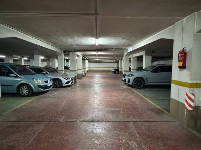 Garaje en Venta en Calle jose maria bayarri en La Llum