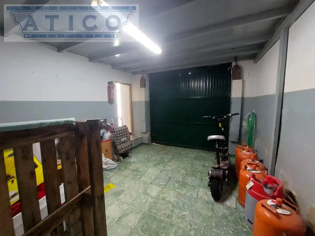 Houses for sale in Sevilla  with Air Conditioner and Terrace