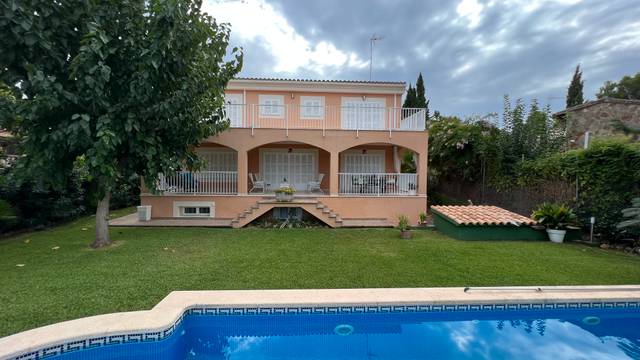 Casa-chalet en Venta en Bacarés - Manresa  - Bonaire