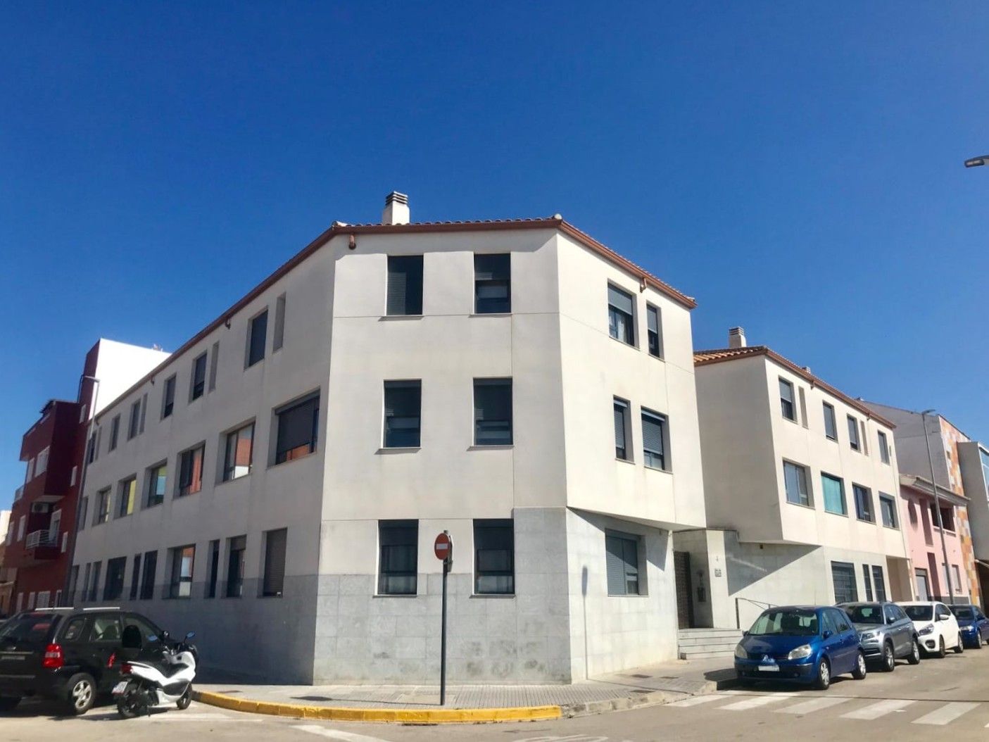 Vista exterior de Traster en venda en Beniarjó