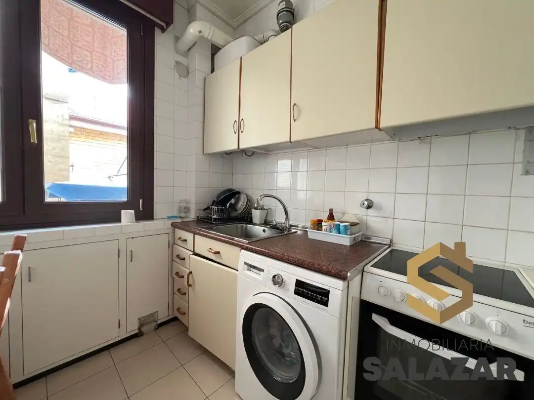Kitchen of Flat for rent in Bilbao   with Heating, Terrace and Microwave