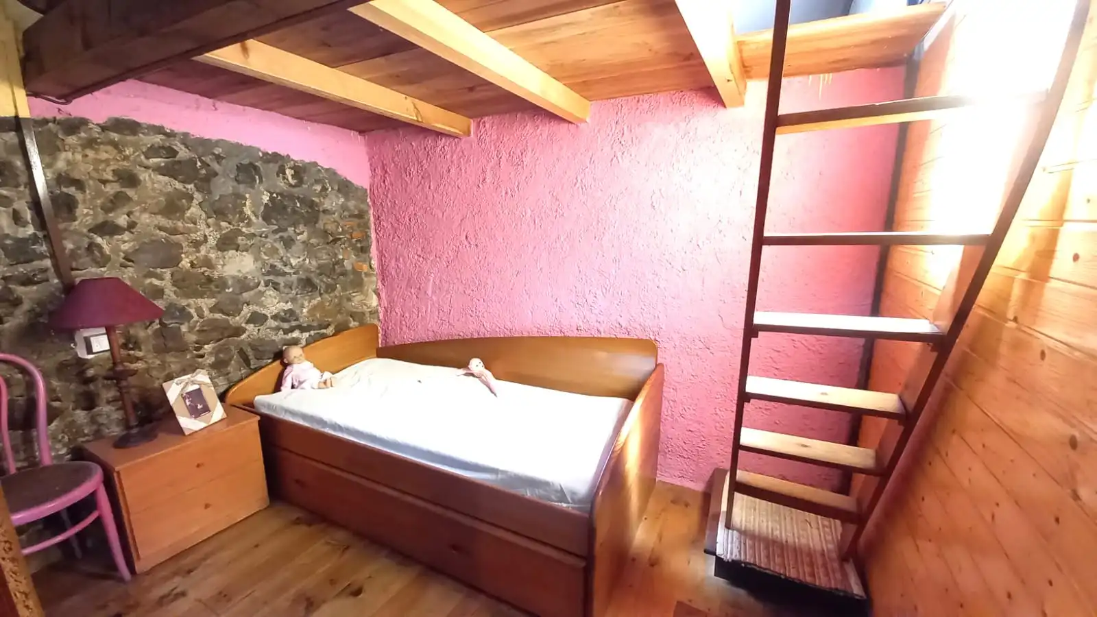 Habitación de Casa o chalet en venta en Sariego con Jardín privado, Terraza y Trastero