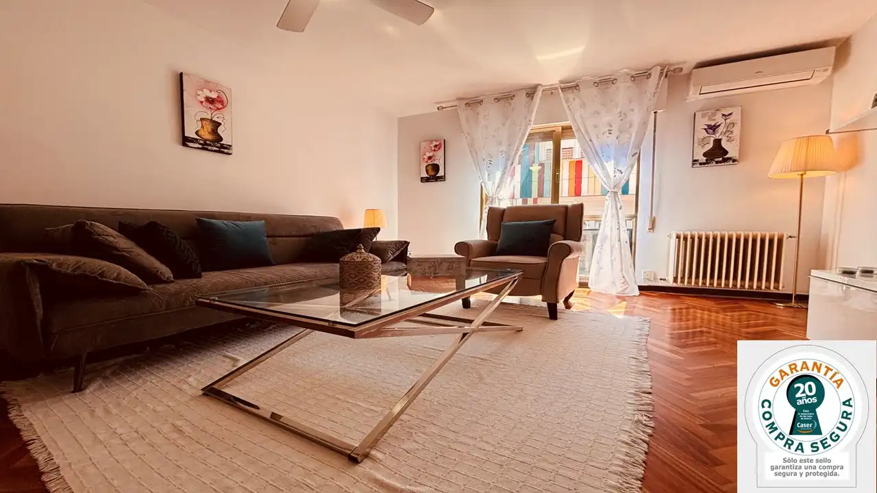 Sala d'estar de Pis en venda en Getafe amb Aire condicionat, Calefacció i Parquet