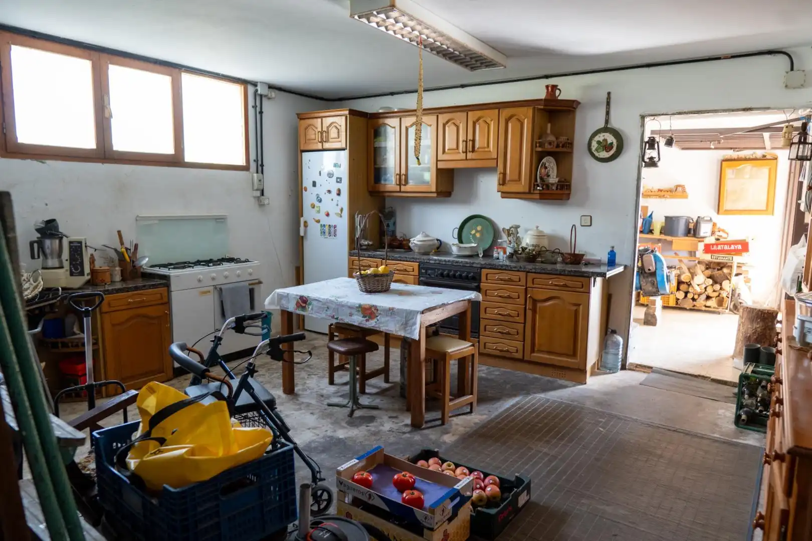 Cuina de Casa o xalet en venda en Gijón  amb Calefacció, Jardí privat i Terrassa