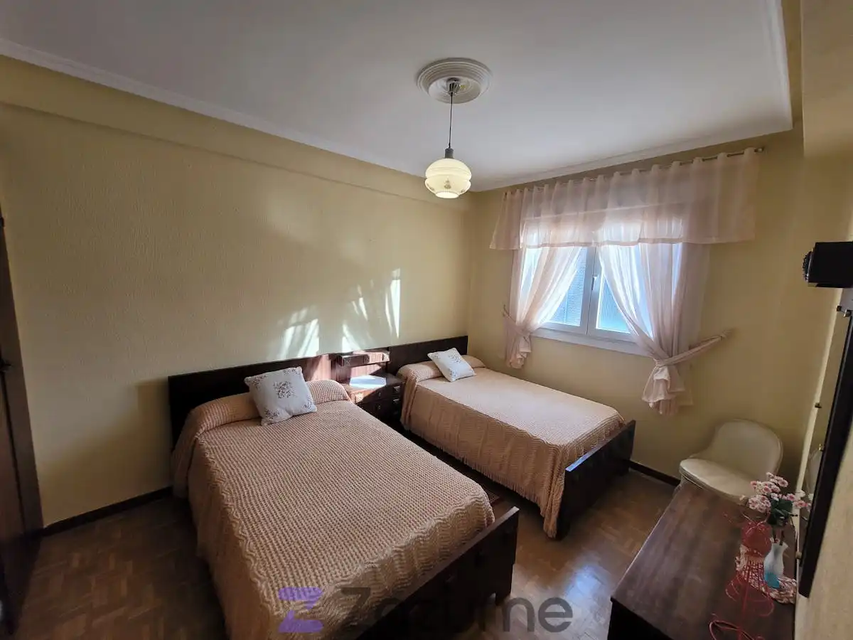 Habitación de Piso de alquiler en Cuéllar con Calefacción, Parquet y Terraza