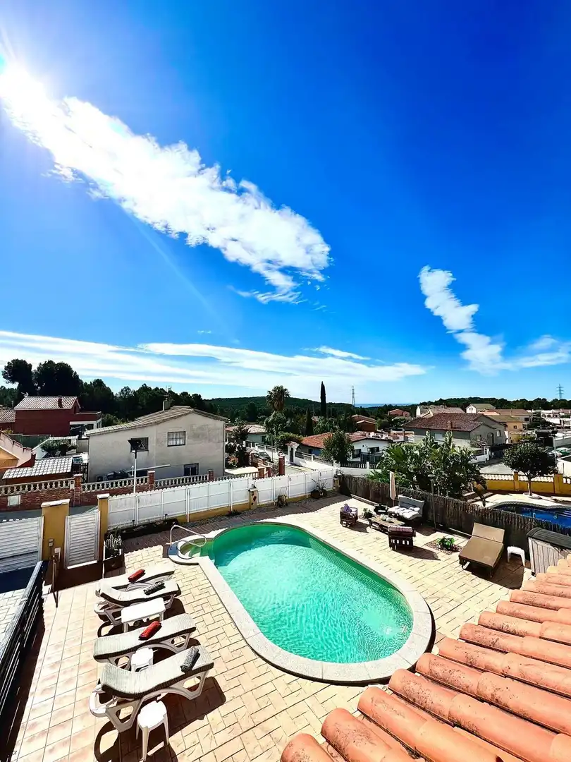 Exterior view of Houses for sale in El Vendrell  with Air Conditioner, Heating and Terrace