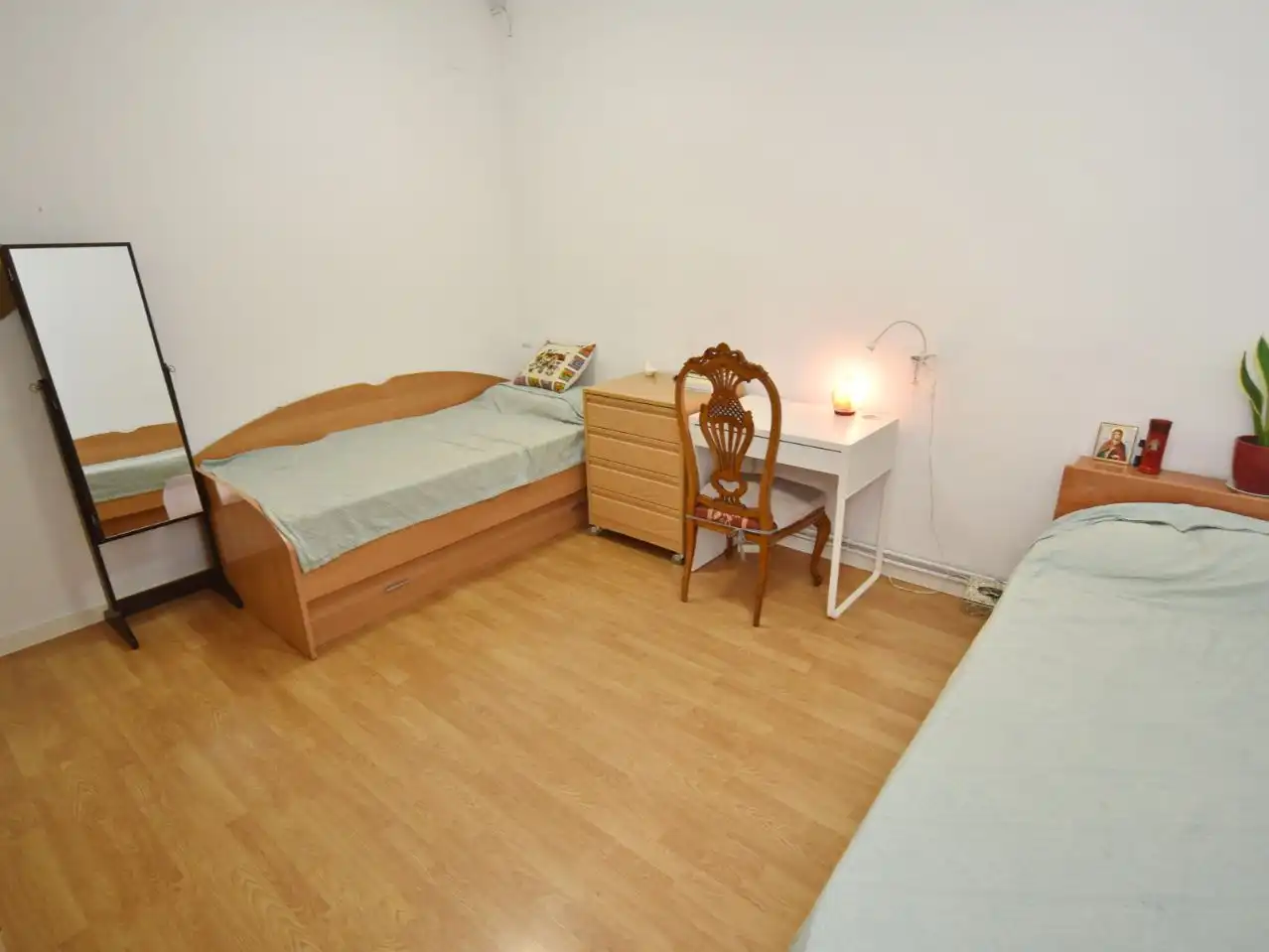 Habitación de Piso en venta en  Barcelona Capital con Balcón