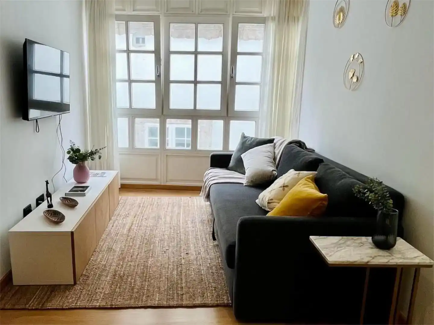 Wohnzimmer von Wohnung zur Miete in A Coruña Capital 