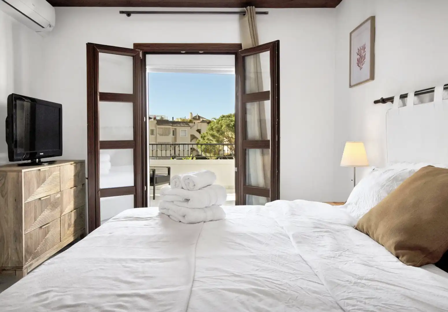 Habitación de Casa adosada en venta en Marbella con Aire acondicionado, Jardín privado y Terraza