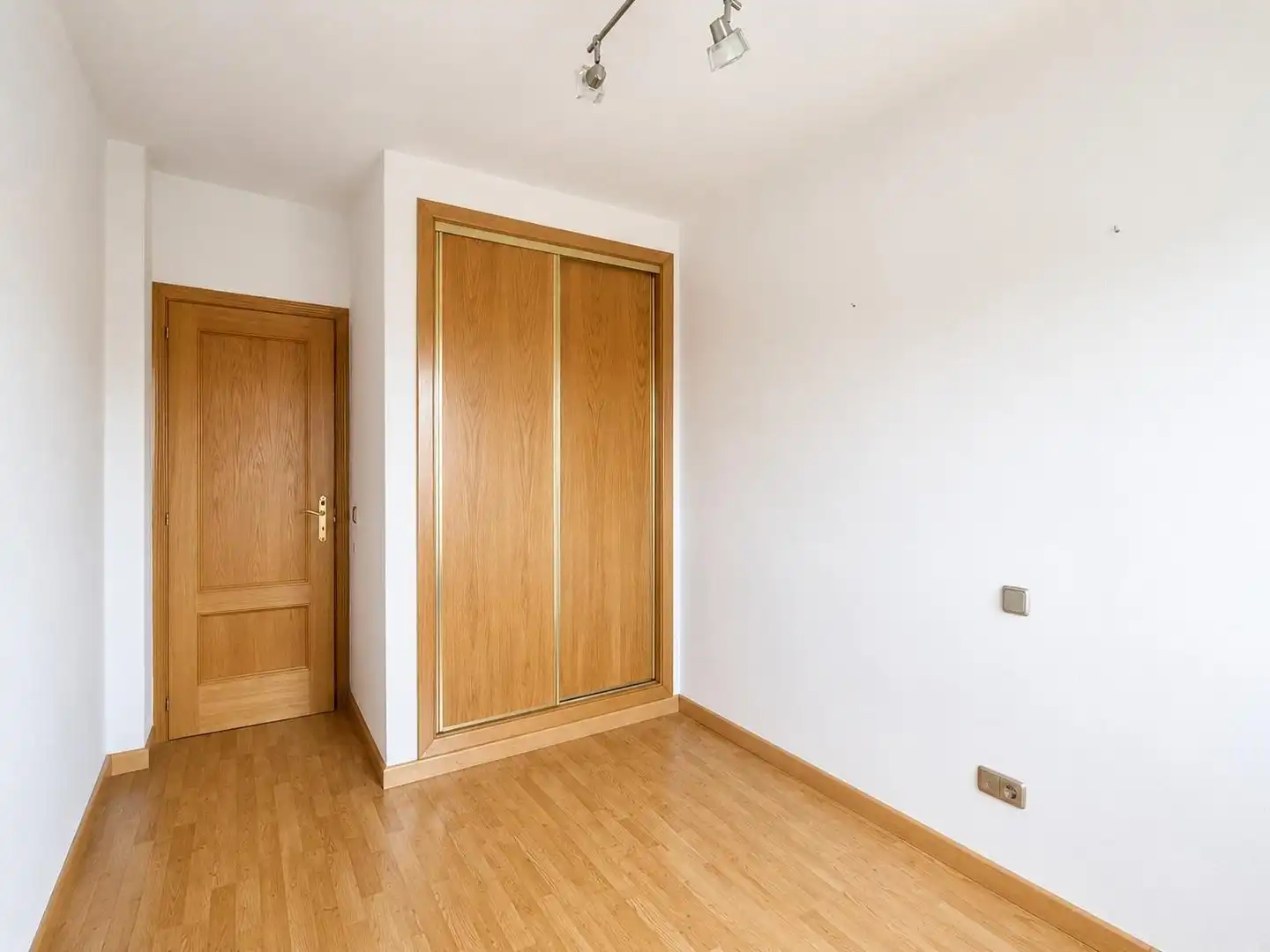 Habitación de Dúplex en venta en Arganda del Rey con Calefacción y Trastero