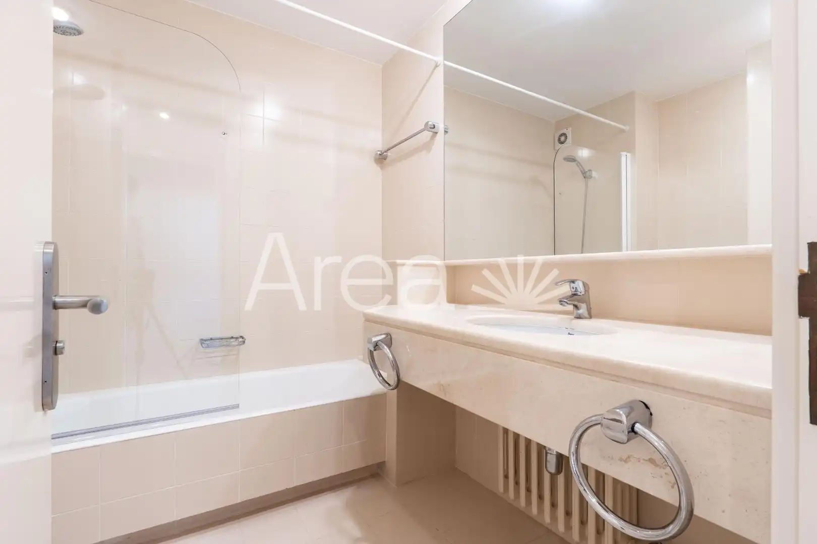 Bathroom of Houses for rent in Sant Andreu de Llavaneres  with Air Conditioner, Heating and Private garden