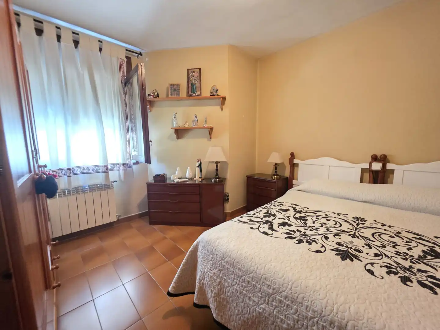 Habitación de Piso en venta en Montornès del Vallès con Aire acondicionado, Calefacción y Terraza