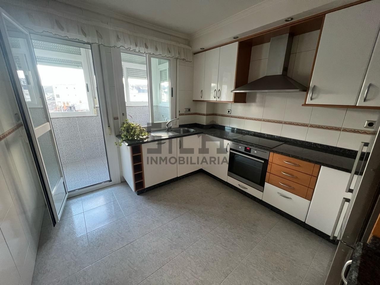 Kitchen of Flat for sale in Ourense Capital   with Heating, Parquet flooring and Terrace