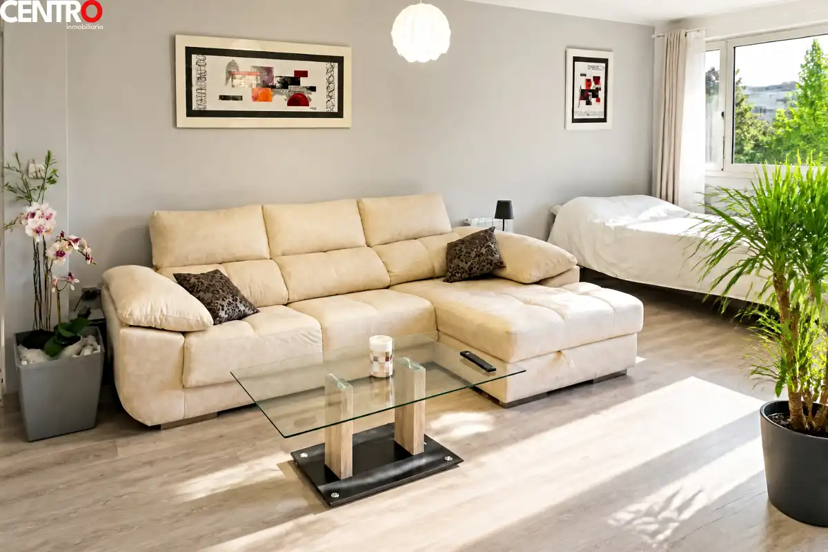 Wohnzimmer von Wohnung zum Verkauf in Granada mit Klimaanlage, Heizung und Privatgarten