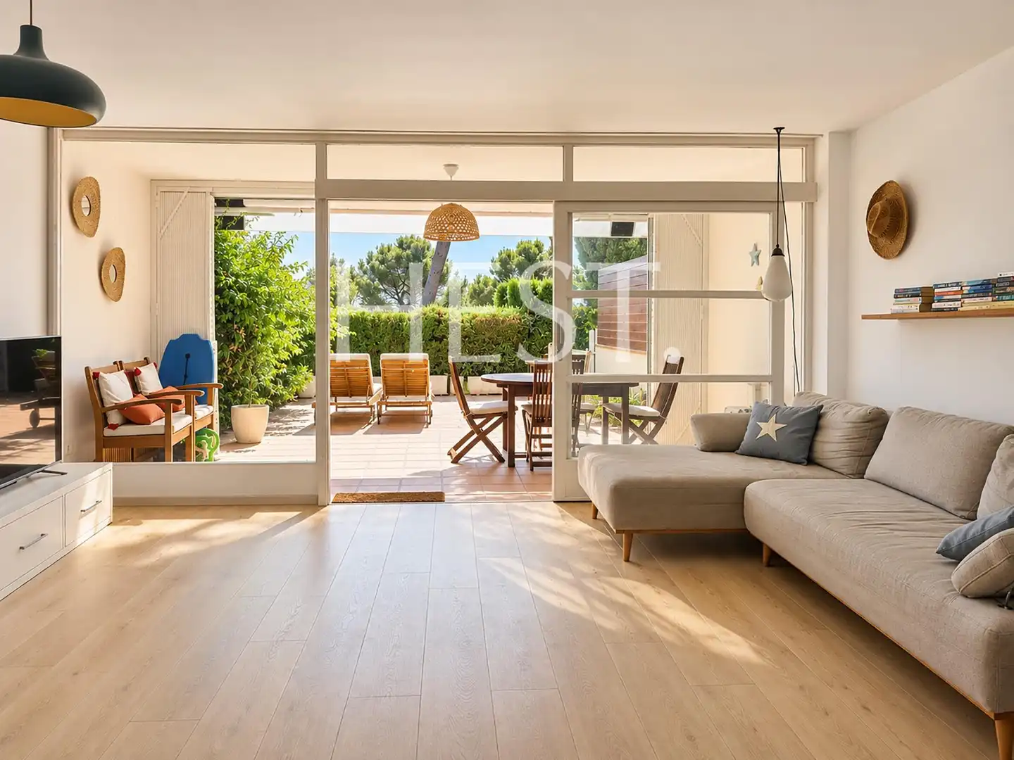 Piso con terraza en venta en Carrer de Sant Antoni, imagen 2