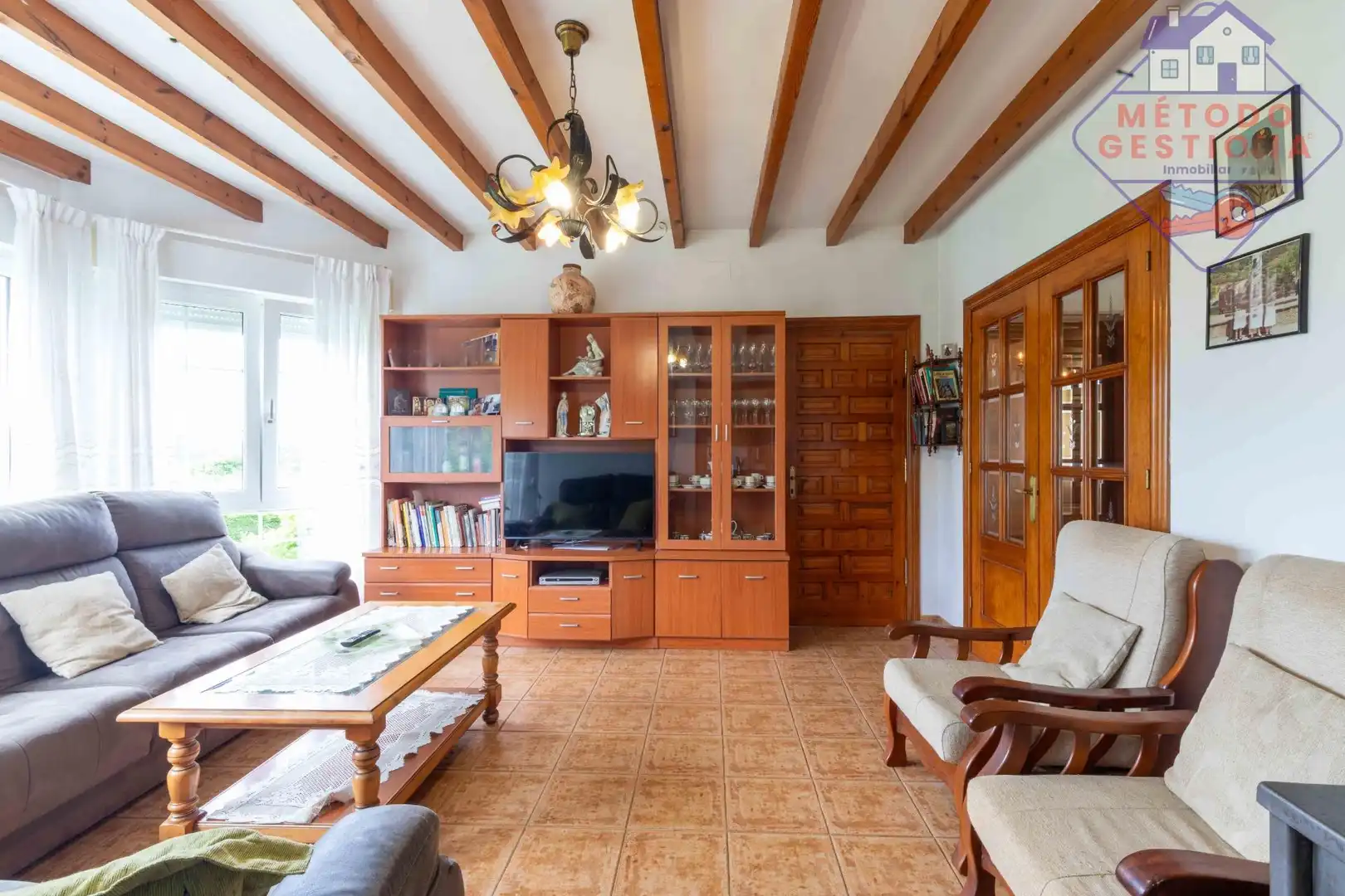 Sala de estar de Casa o chalet en venta en Santillana del Mar con Calefacción, Jardín privado y Terraza