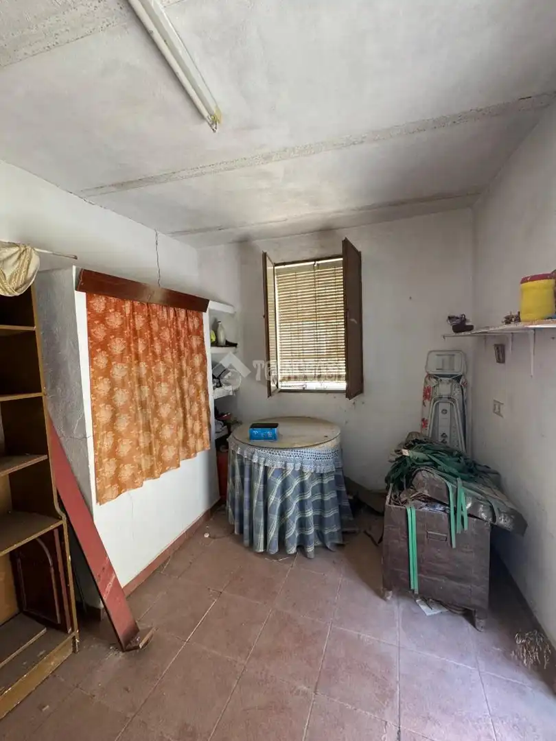 Casa aparellada amb terrassa en venda a Lupión, imagen 16