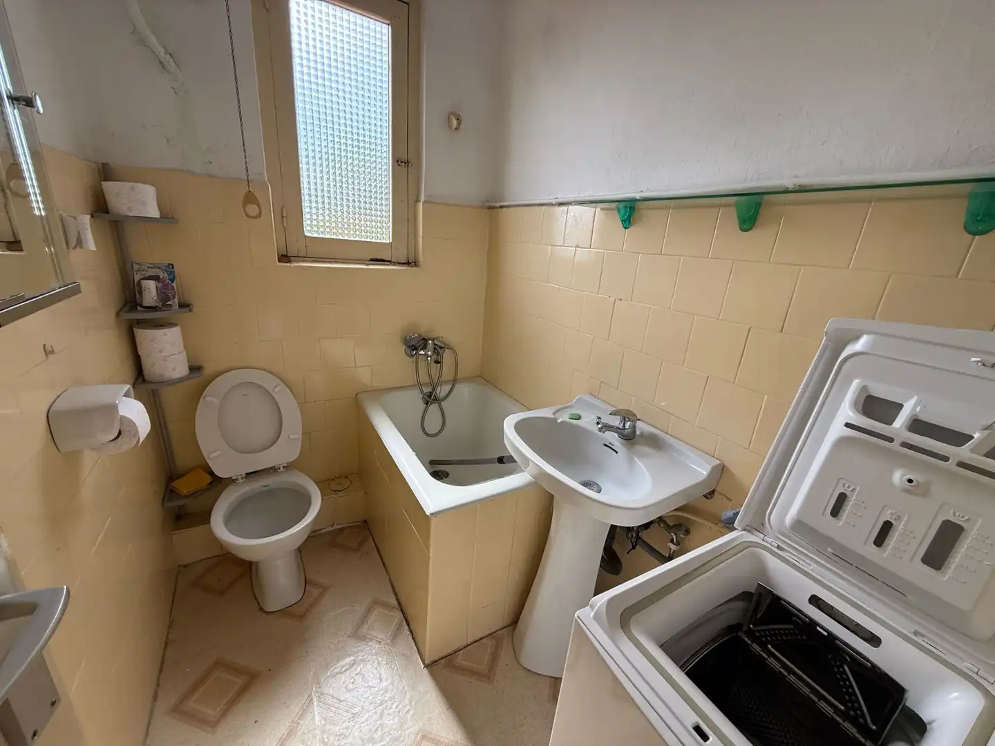 Bany de Casa o xalet en venda en Oviedo  amb Jardí privat