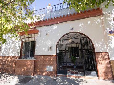 Casa bifamiliare in vendita a C. Virgen del Carmen