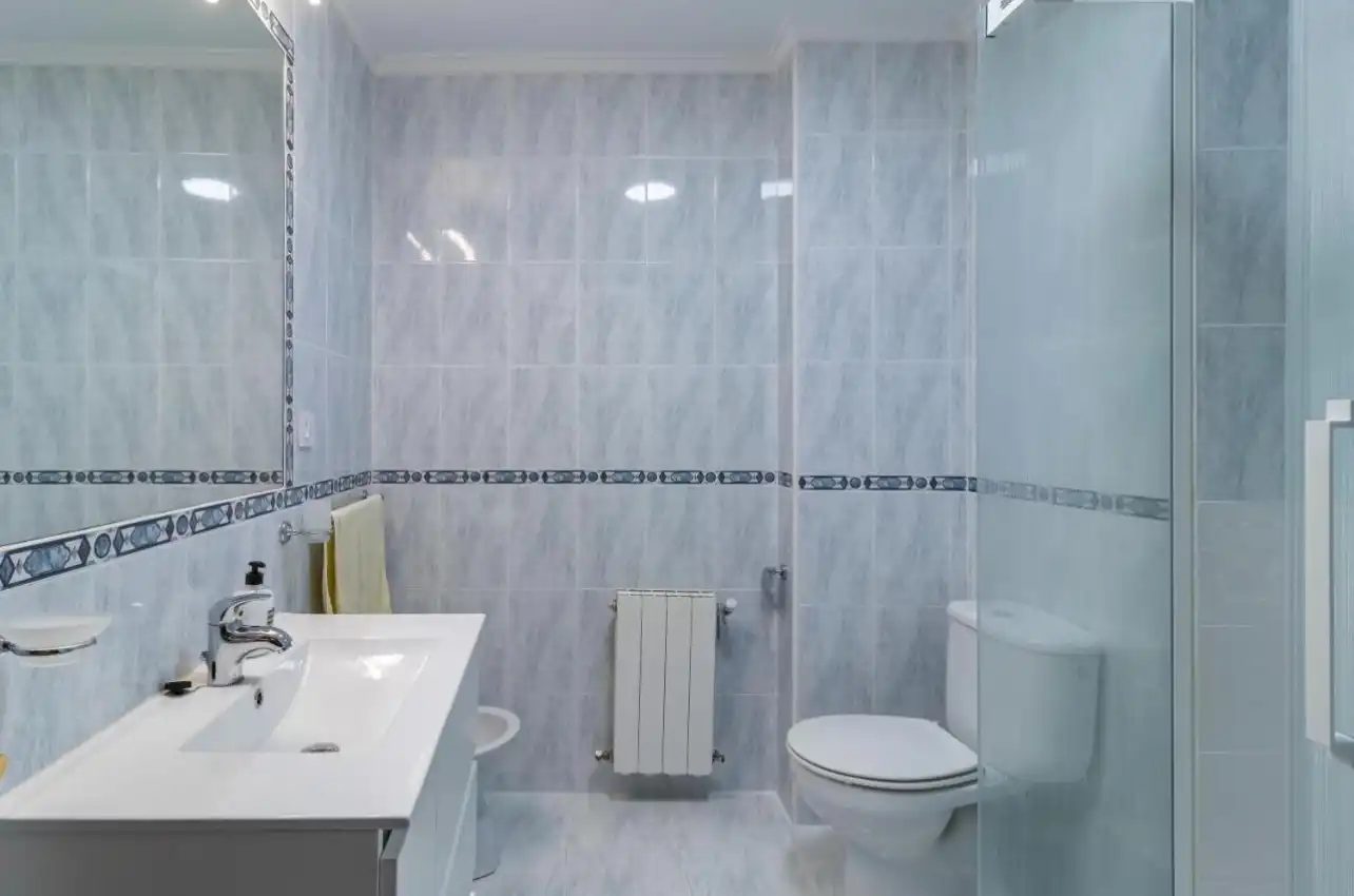 Badezimmer von Wohnung zur Miete in San Vicente de la Barquera, Cantabria