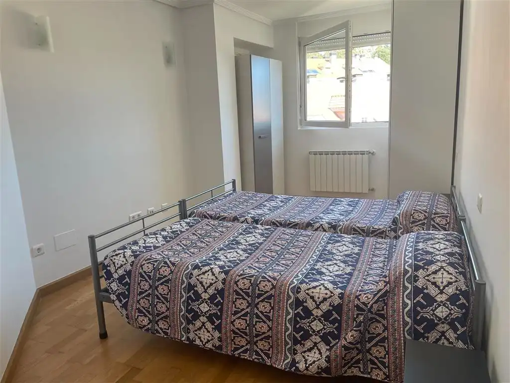 Dormitori de Dúplex de lloguer amb opció a compra en San Vicente de la Barquera amb Calefacció, Parquet i Piscina