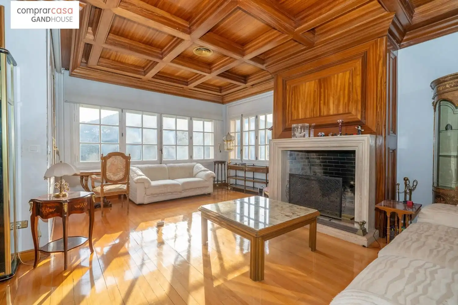 Sala de estar de Finca rústica en venta en Caldes de Malavella con Aire acondicionado, Calefacción y Jardín privado
